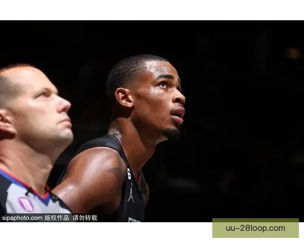 沃特金斯开场推射破门瞬间点燃激情，球队迅速掌控局势